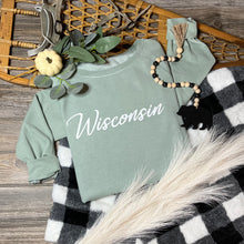 Load image into Gallery viewer, Wisconsin Sweatshirt