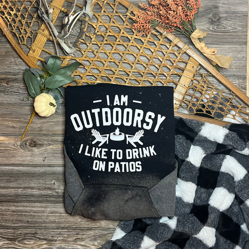 I’M OUTDOORSY I LIKE TO DRINK ON PATIOS Graphic Shirt